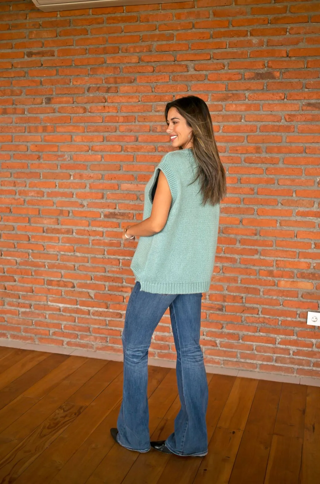 Chunky V Vest Sweater