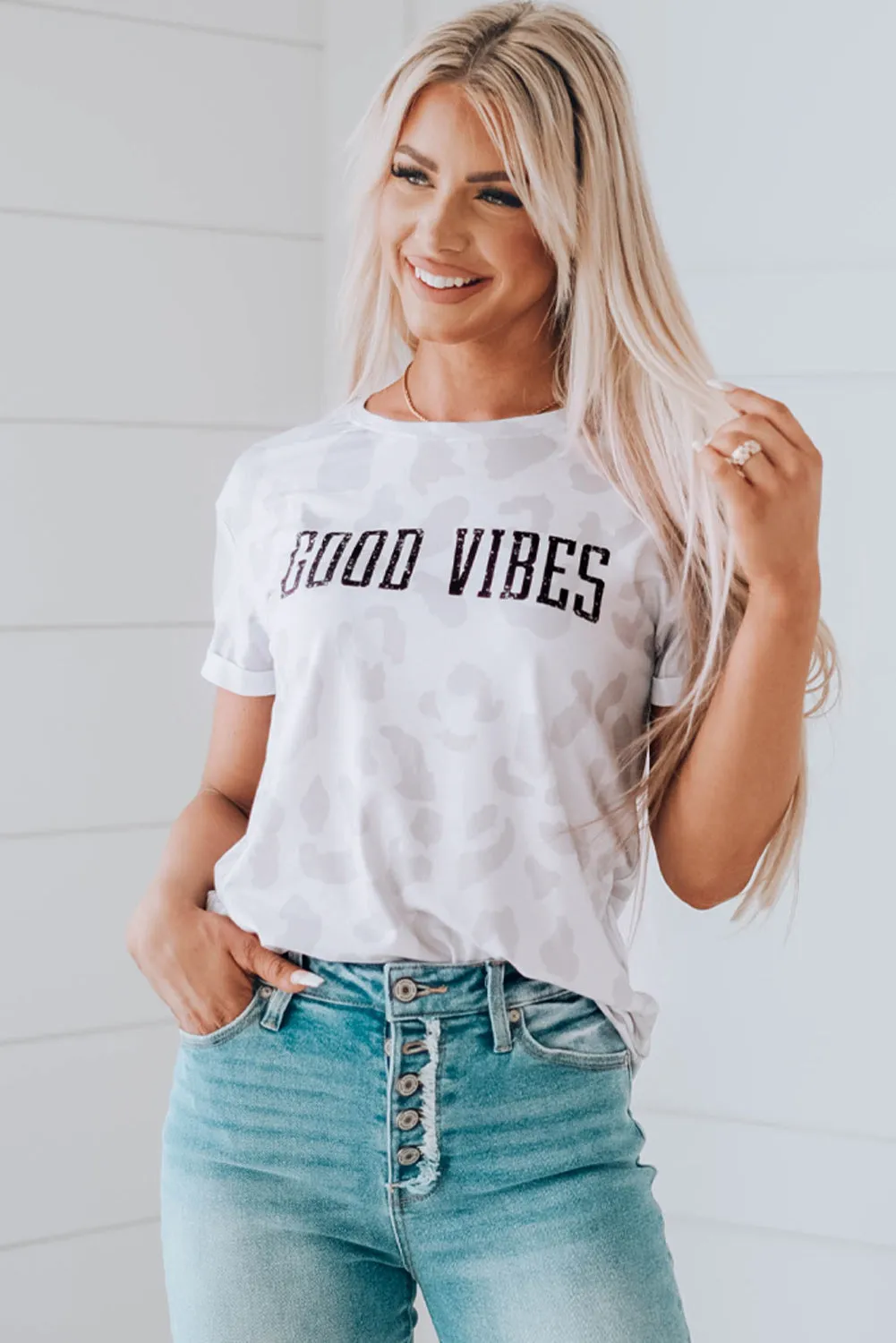 GOOD VIBES Leopard Print Tee