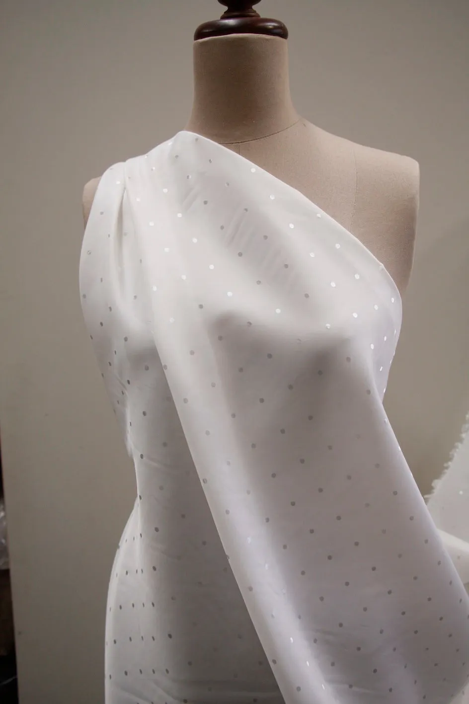 Ivory Dot 'L' (150cm wide)