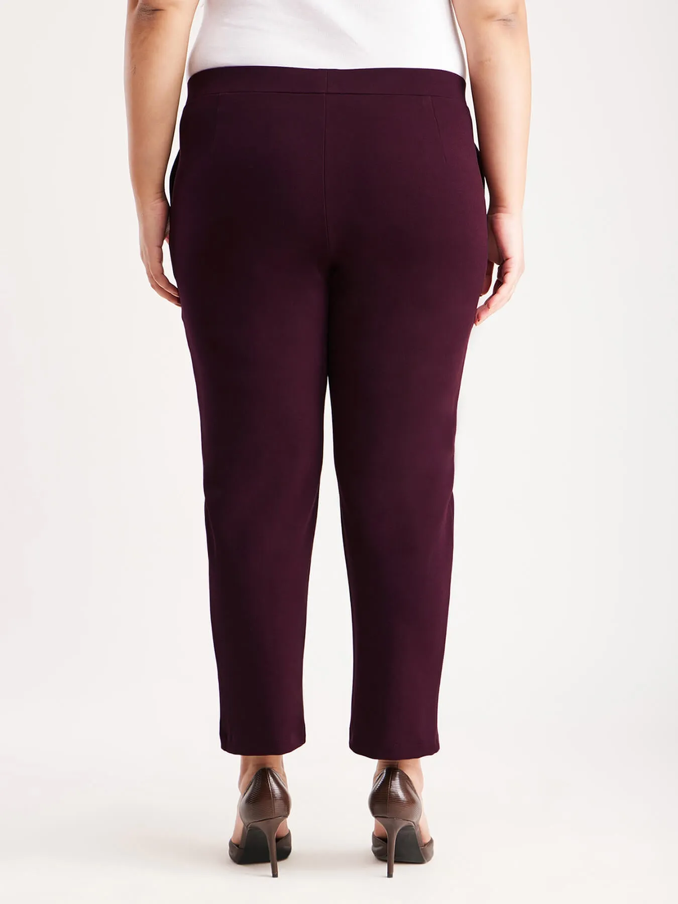 LivIn X Straight Fit Pants - Maroon