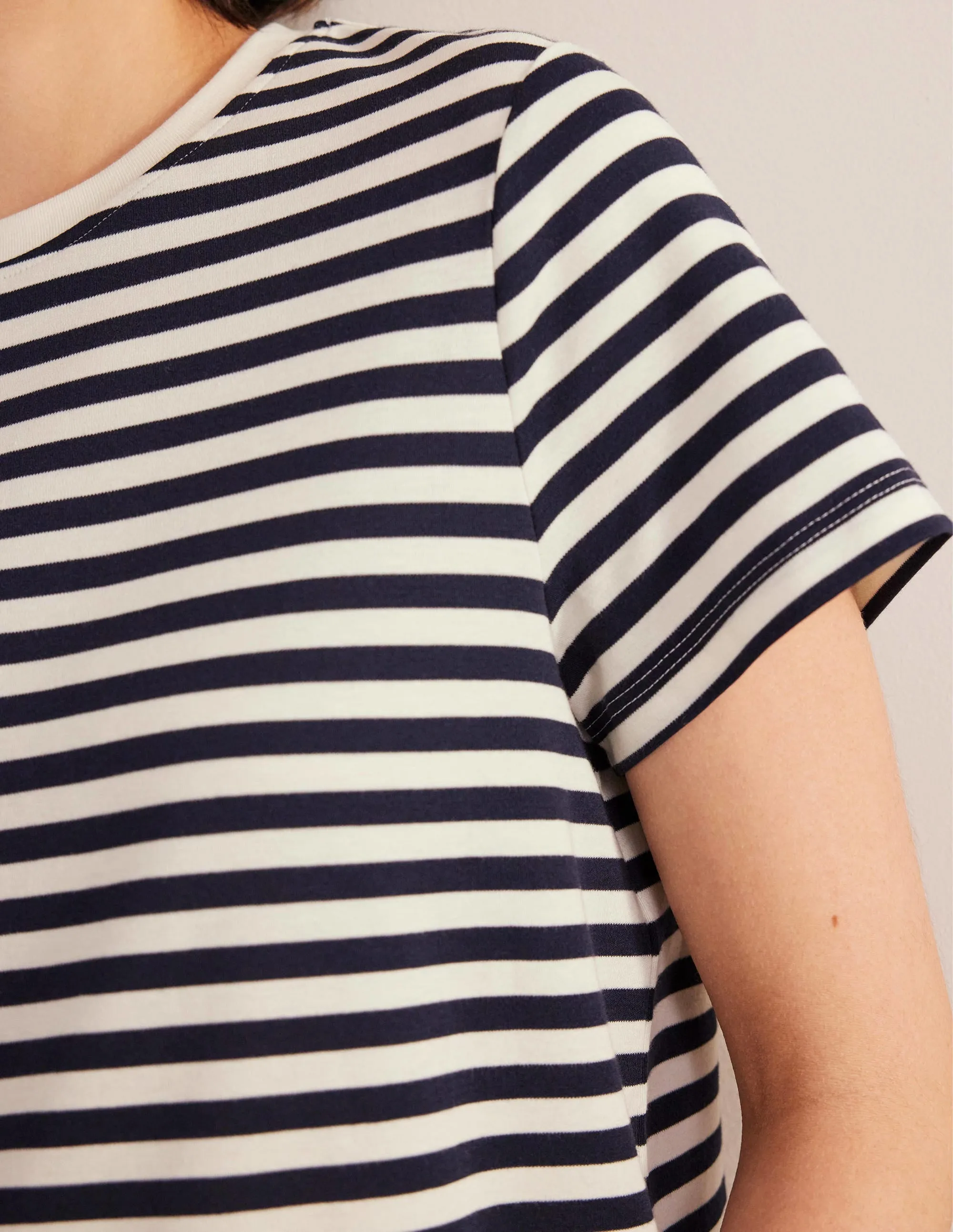 Perfect Cotton Cropped T-Shirt-Ivory / Navy Stripe