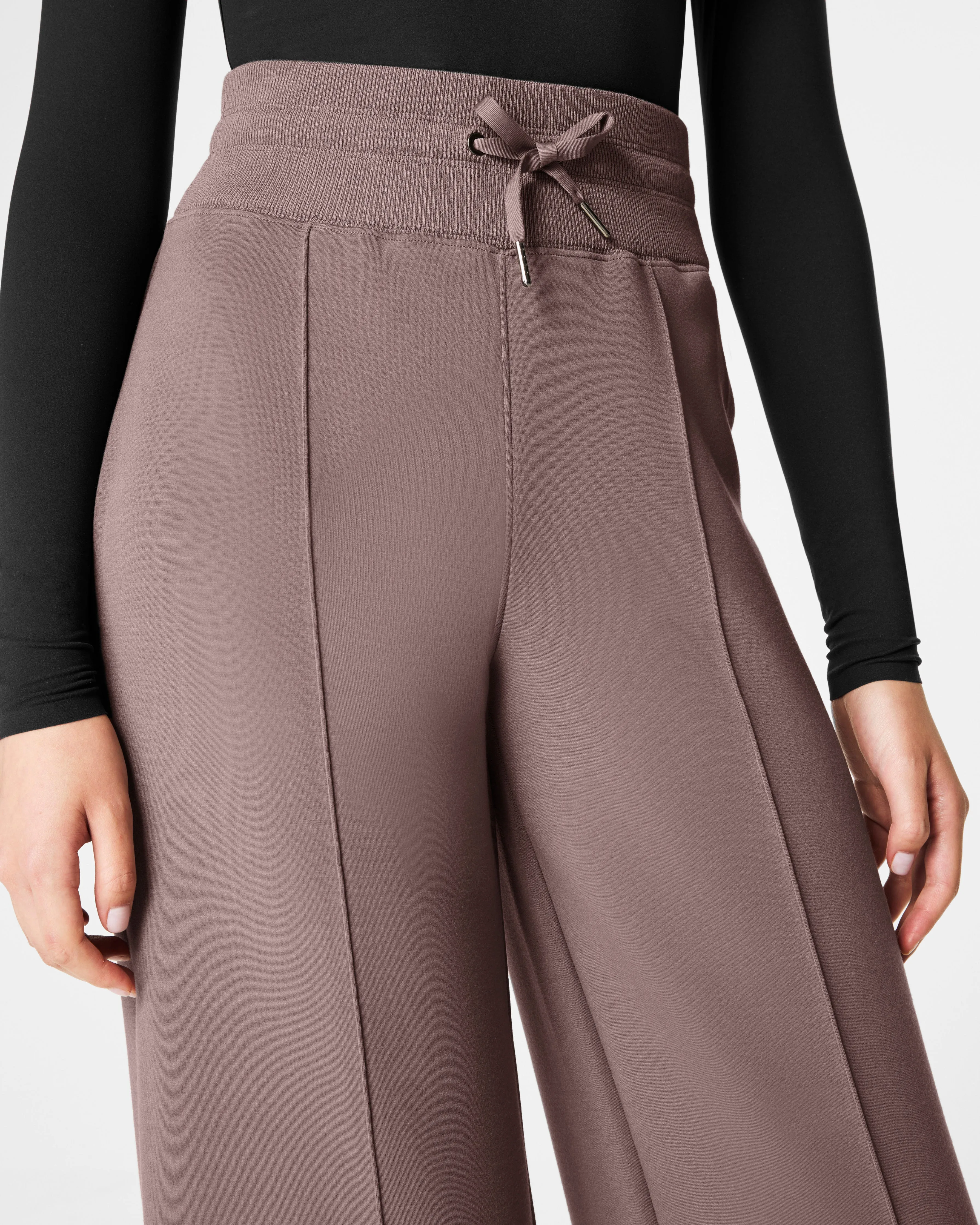SPANX® AirEssentials Luxe Straight Leg Pant