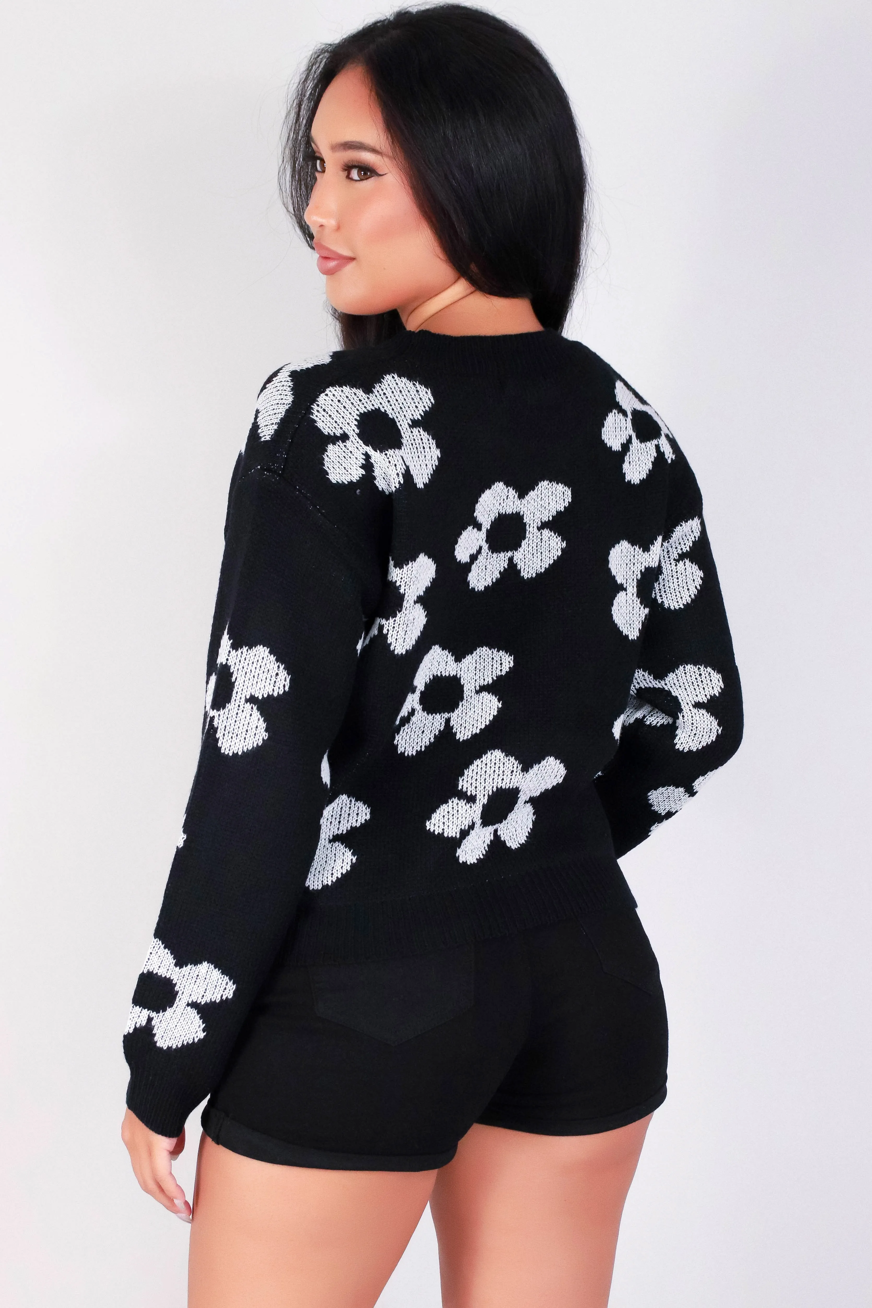 WARMING UP SWEATER